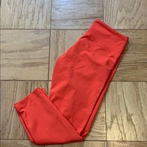 Lululemon -cropped orange yoga pants